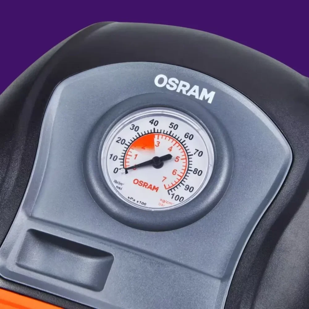 Zbliżenie manometru w kompresorze OSRAM Tyreinflate 200